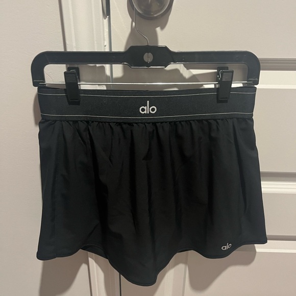 Alo Black Athletic Skirt - Picture 1 of 3